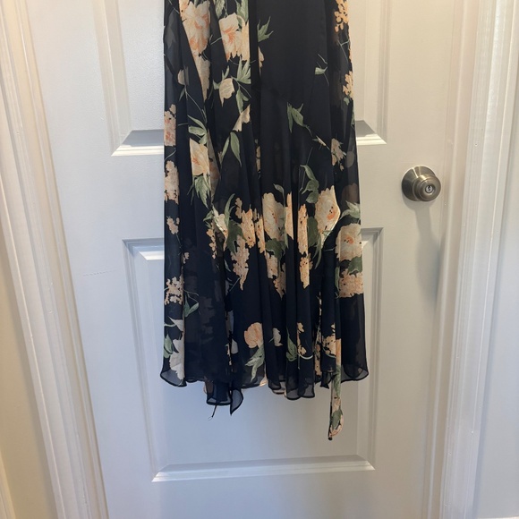 Lulus Feeling Freesia Navy Blue Floral Print Maxi Dress - Picture 13 of 15